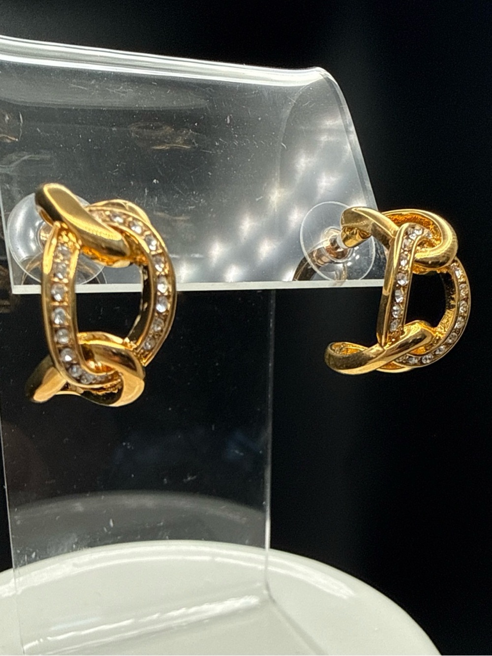 Source‎ Unknown Gold-Tone Crystal Link Earrings